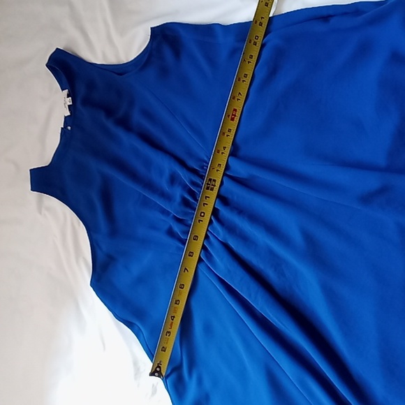 Wilfred Light and Flowy Blue Dress - Picture 13 of 15